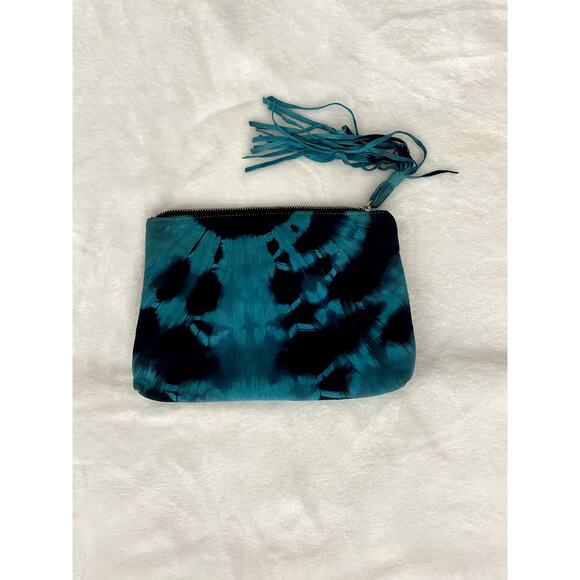 Suzanne Farber Blue Tie Dye Clutch - Picture 2 of 4